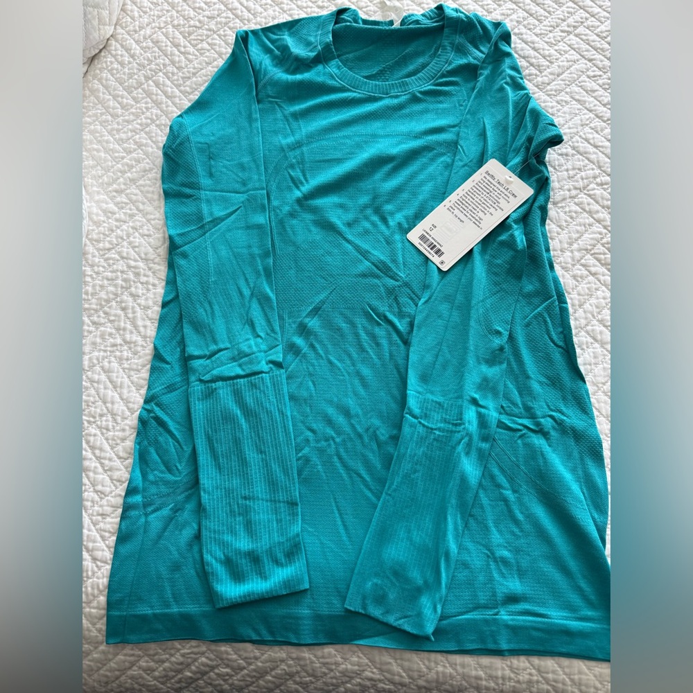 Lululemon Swiftly Tech LS Crew